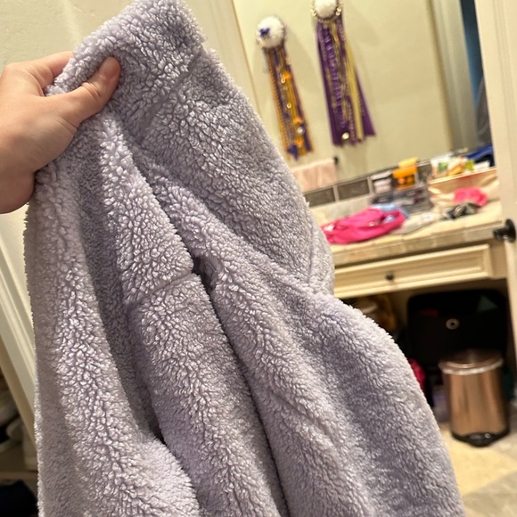 Lululemon full length scuba quarter zip in color purple💜 - Picture 6 of 6